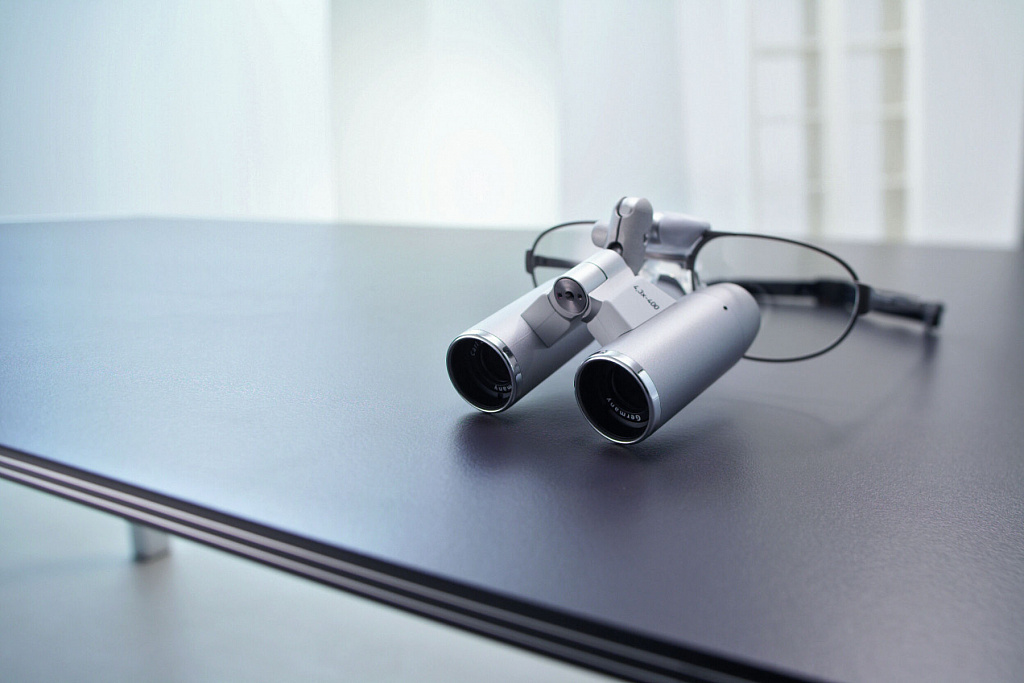 Дополнительное фото Бинокулярная лупа «ZEISS EyeMag Pro F»